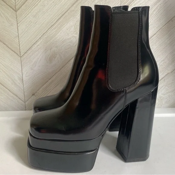 Jeffrey Campbell Black Patent Platform Chelsea Zip Boots - Picture 2 of 6
